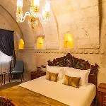 Solo Cave Hotel 3*