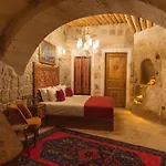 Hotel Solo Cave 3*