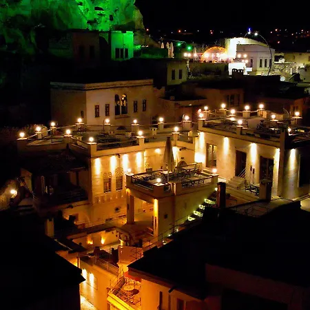 Hotel Solo Cave