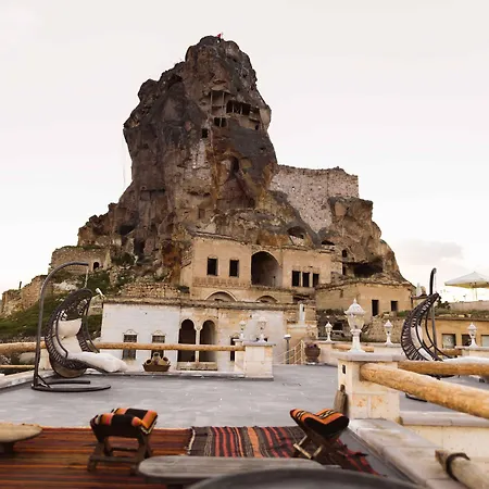 Solo Cave Hotel